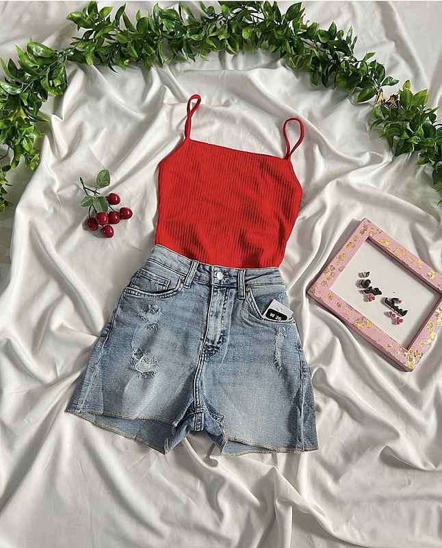 شورتک جین کم زاپ h&m